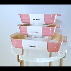 Le Creuset pink baking dish set